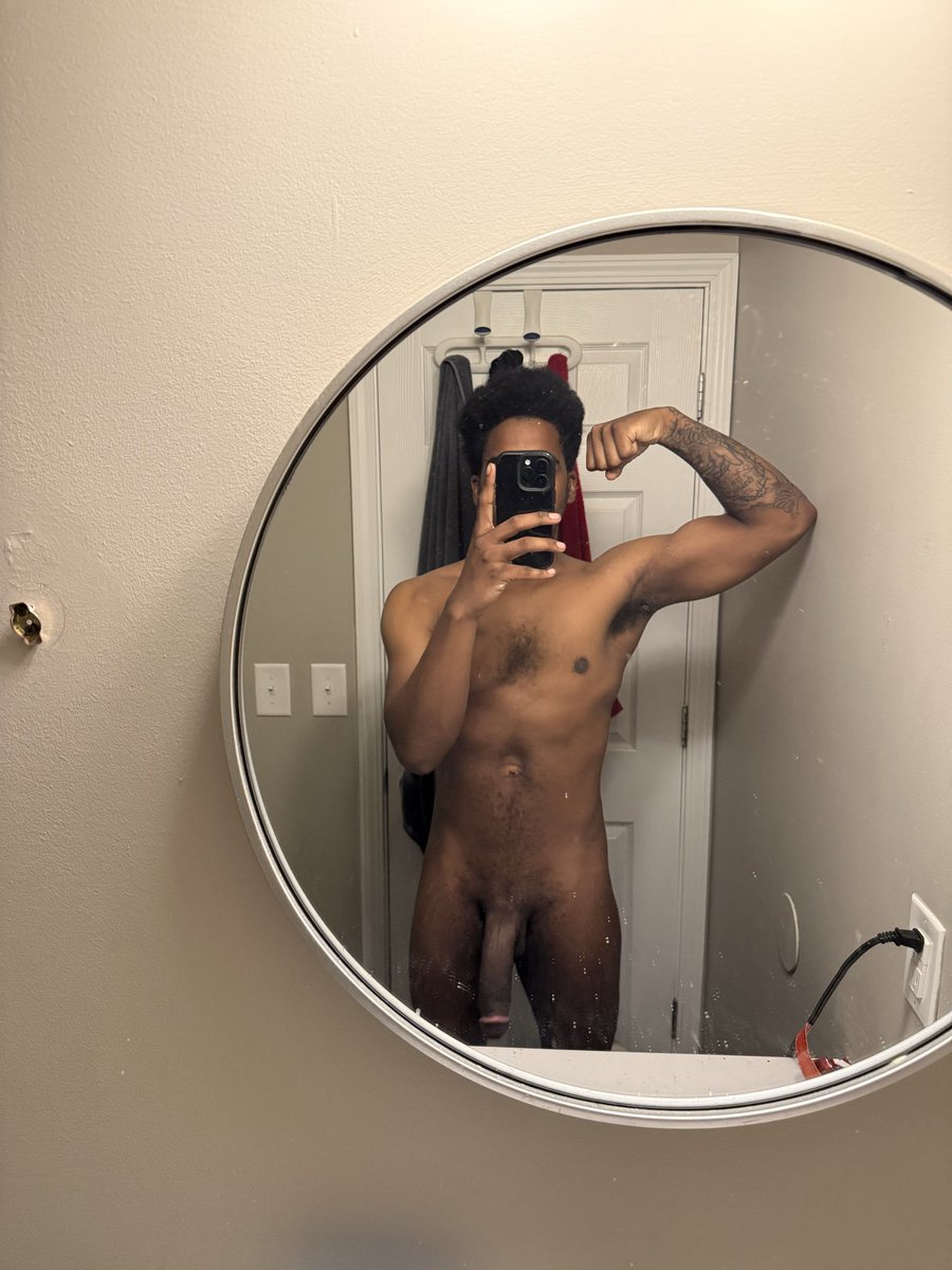 krispy_lif's tweet photo. Just shaved dm to see more  #nsfwtwtًً  #513freaks #trade https://t.co/W9bnIEUEPi