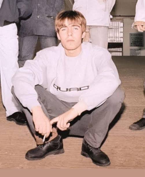 shooeg4ze's tweet photo. 1991 liam gallagher so #adorable ❤️‍🩹❤️‍🩹😢 https://t.co/R00EWRq6vB