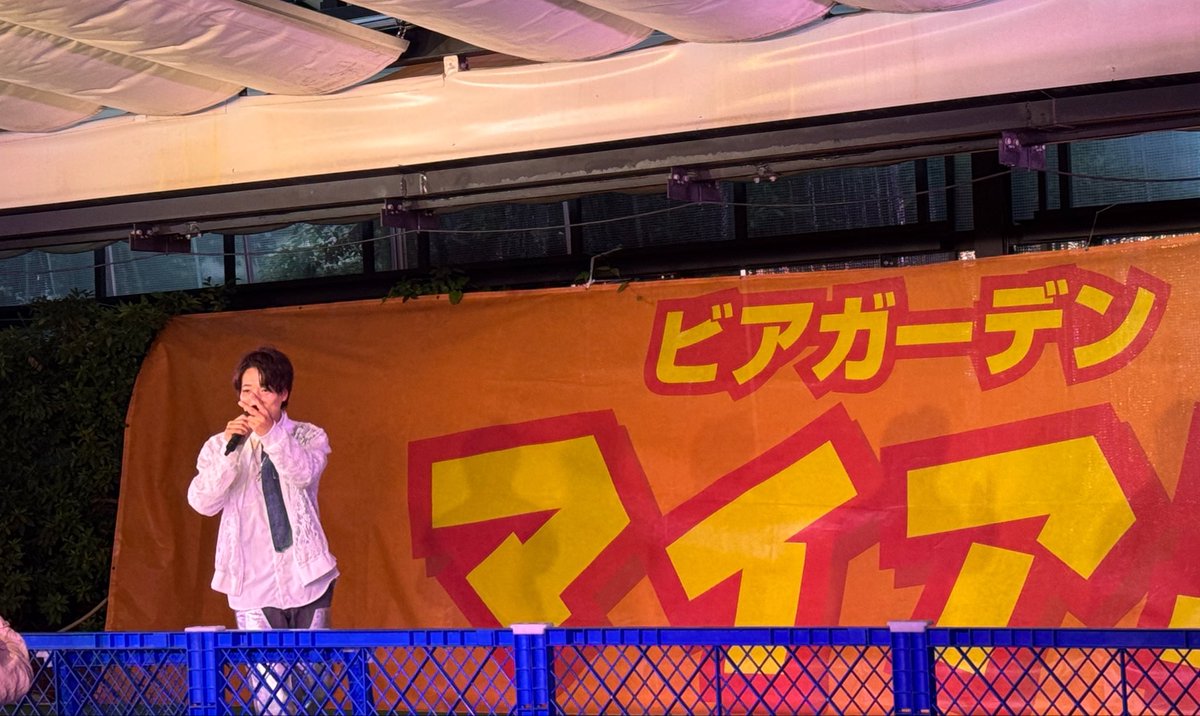 u_feeling's tweet photo. ビアガーデンマイアミ！
高島屋横浜店！🍺

大宮につづき今回は横浜！

たくさんの方が平日にもかかわらず来場されてて幸せの飲み食いしてました✨

僕もお歌でガンガン全力でやってきたよー！

ゆーふぃずも駆けつけてくれてほんまに感謝よ😌いつもありがとう！

これからの季節もっと最高潮やね！ https://t.co/rworZZUDgz