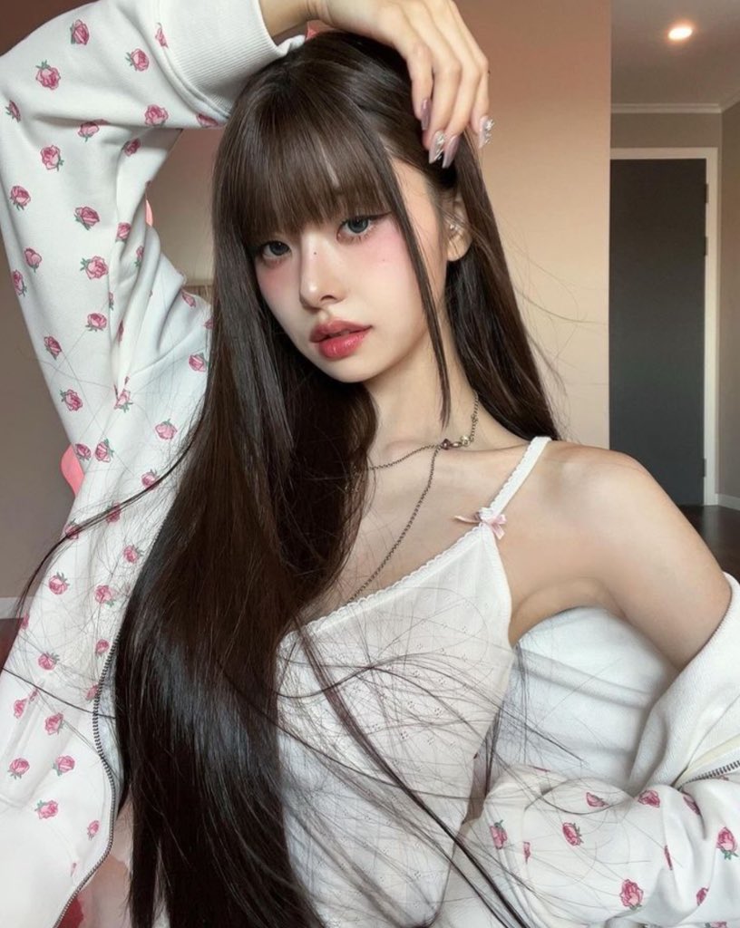 secondhandkaaa's tweet photo. ส่งต่อ🌷 youhee flower pattern hood zip-up
เคยแค่ลอง ป้ายครบ
1,500฿ รวมส่ง
เพิ่มเติมในเมนชั่น🪽
#ส่งต่อเสื้อผ้ามือ2 #ส่งต่อเสื้อผ้ามือสอง #พรีเกาหลี #พรีออเดอร์เกาหลี https://t.co/IdnvzPEwWO