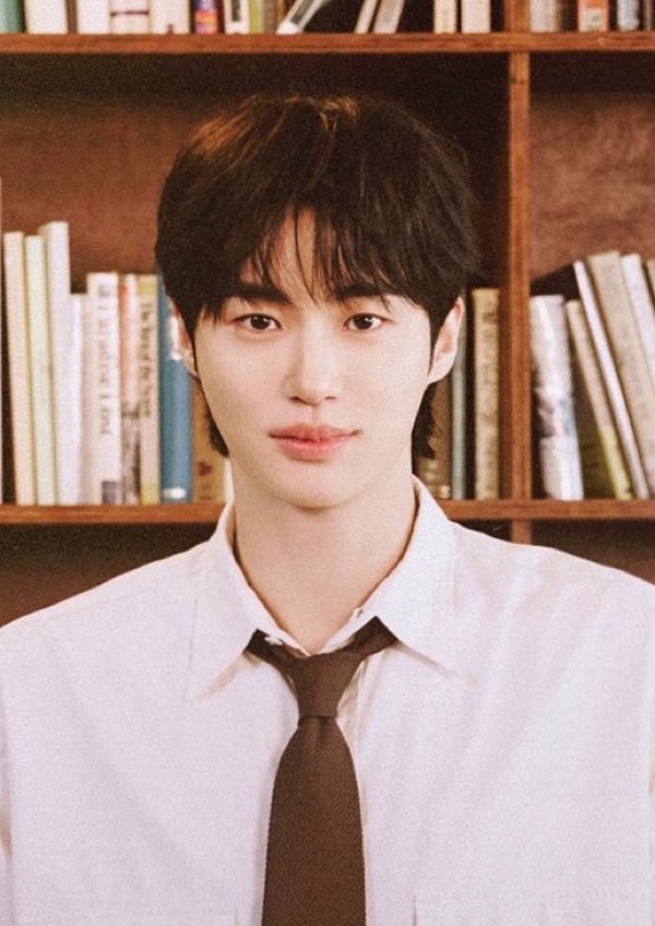 byeonbooster's tweet photo. dia sebenarnya umur berapa??? https://t.co/Qy2awjWwUS