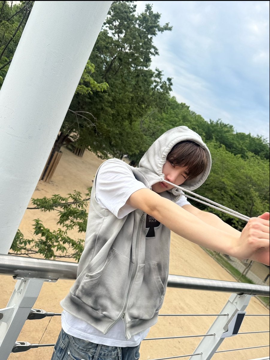 050706S2's tweet photo. 눈물나 하유준 너 진짜 귀여워 https://t.co/pu5nG6XRPF