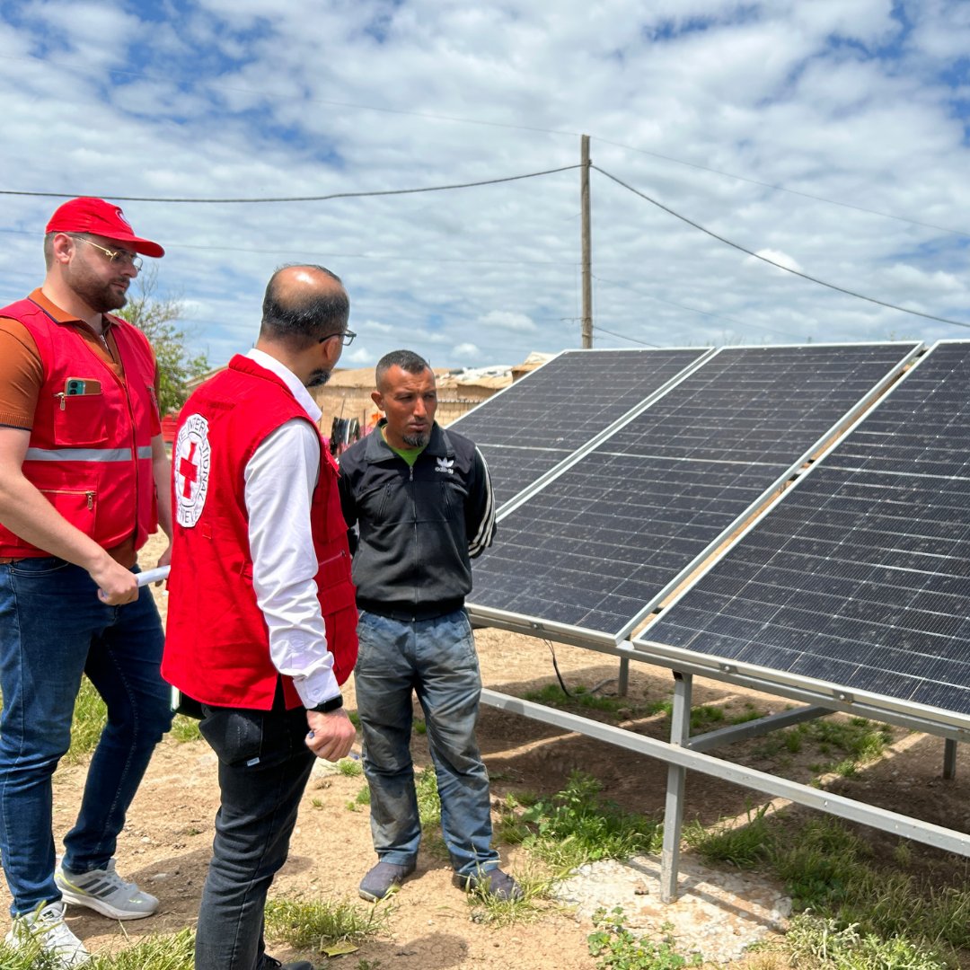 ICRC_sy's tweet photo. In northern Hassakeh, farmers face challenges linked to water, electricity, &amp; farming costs. Fahad, a father of two, received solar panels, irrigation equipment, &amp; farming support through an @ICRC &amp; @SYRedCrescent initiative. https://t.co/QUjEFGNGFA