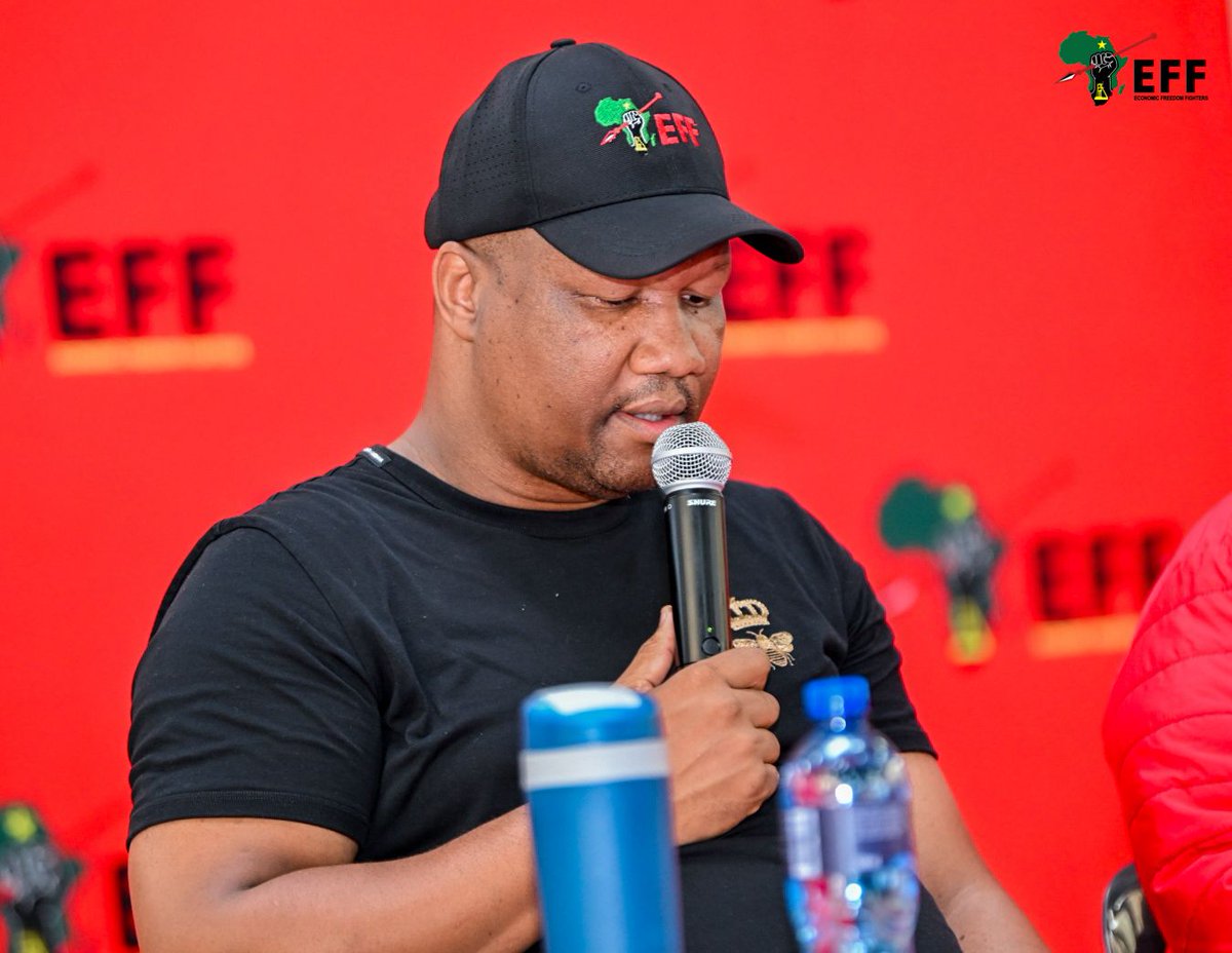 EFFKZN's tweet photo. ♦️In Pictures♦️

EFF Secretary General @DlaminiMarshall, giving a Keynote Address at the Extended PETF Meeting 

Register To Vote EFF In The 2026 Local Government Elections To Be Held On The 4th of November 2026

Link: https://t.co/jSCVCvsO6Y https://t.co/kkjt8ljMI6