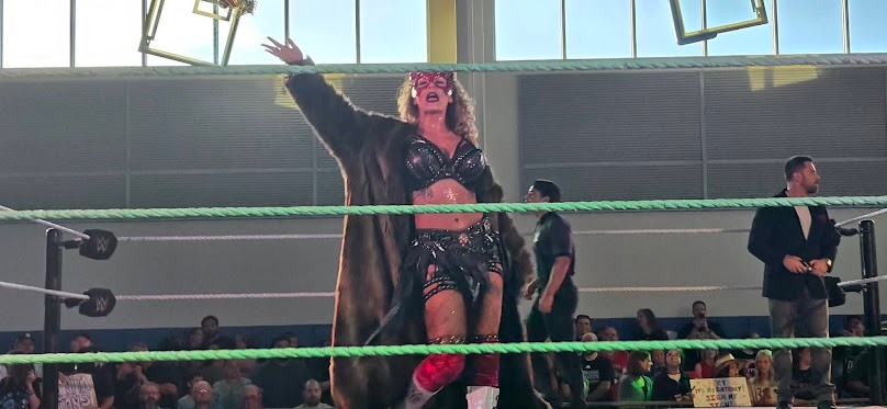 CarlosStoneking's tweet photo. We have been day one @nikkita_wwe fans and she has all the heart in the world. #NXTDavenport #WWE #WWENXT #Lioness #BigKat #NikkitaMultimedia https://t.co/TMDKNYKySm