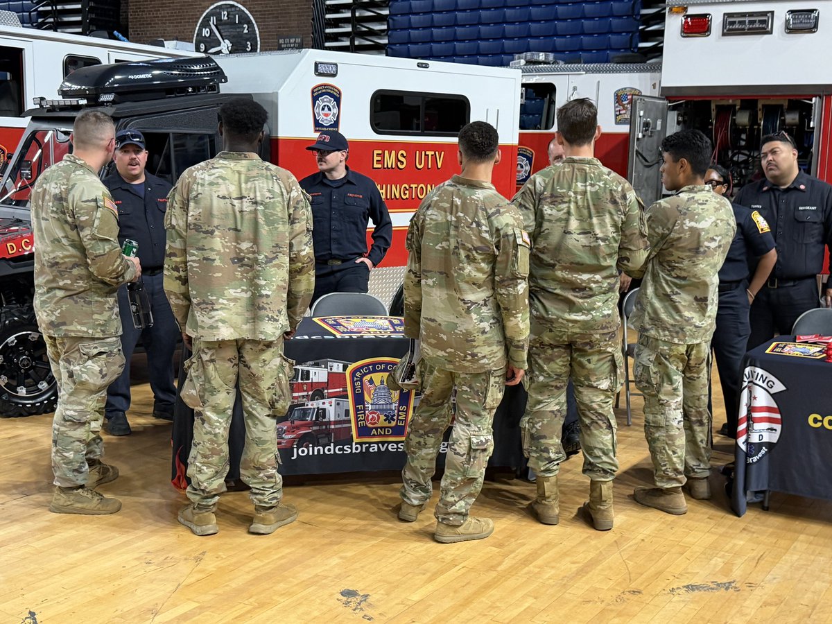 dcfireems's tweet photo. The @dcfireems Recruitment Division are participating in the @DCGuard1802 Public Safety Career Fair. 

Members of the National Guard and public are here to learn about what it takes to #JoinDCsBravest. https://t.co/RWrD4QxZuT