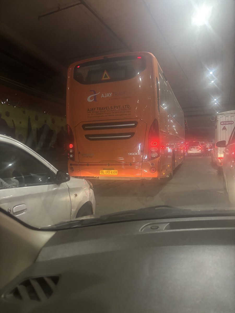 engrswapnil's tweet photo. @dtptraffic there is huge traffic in Pragati maidan tunnel every day it took minimum 30 minutes for 1K. This type heavy vehicles allowed in this tunnel https://t.co/yCkpsIAZqI