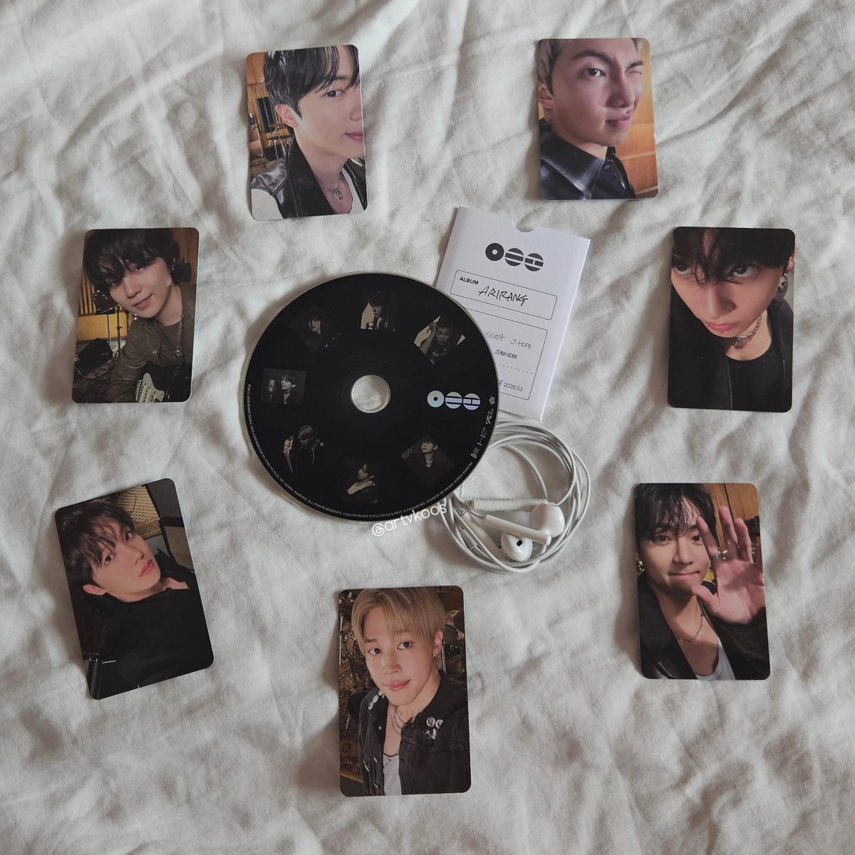 cakeofkoo's tweet photo. armyversary 
#bangtan https://t.co/GwRc1IeacJ