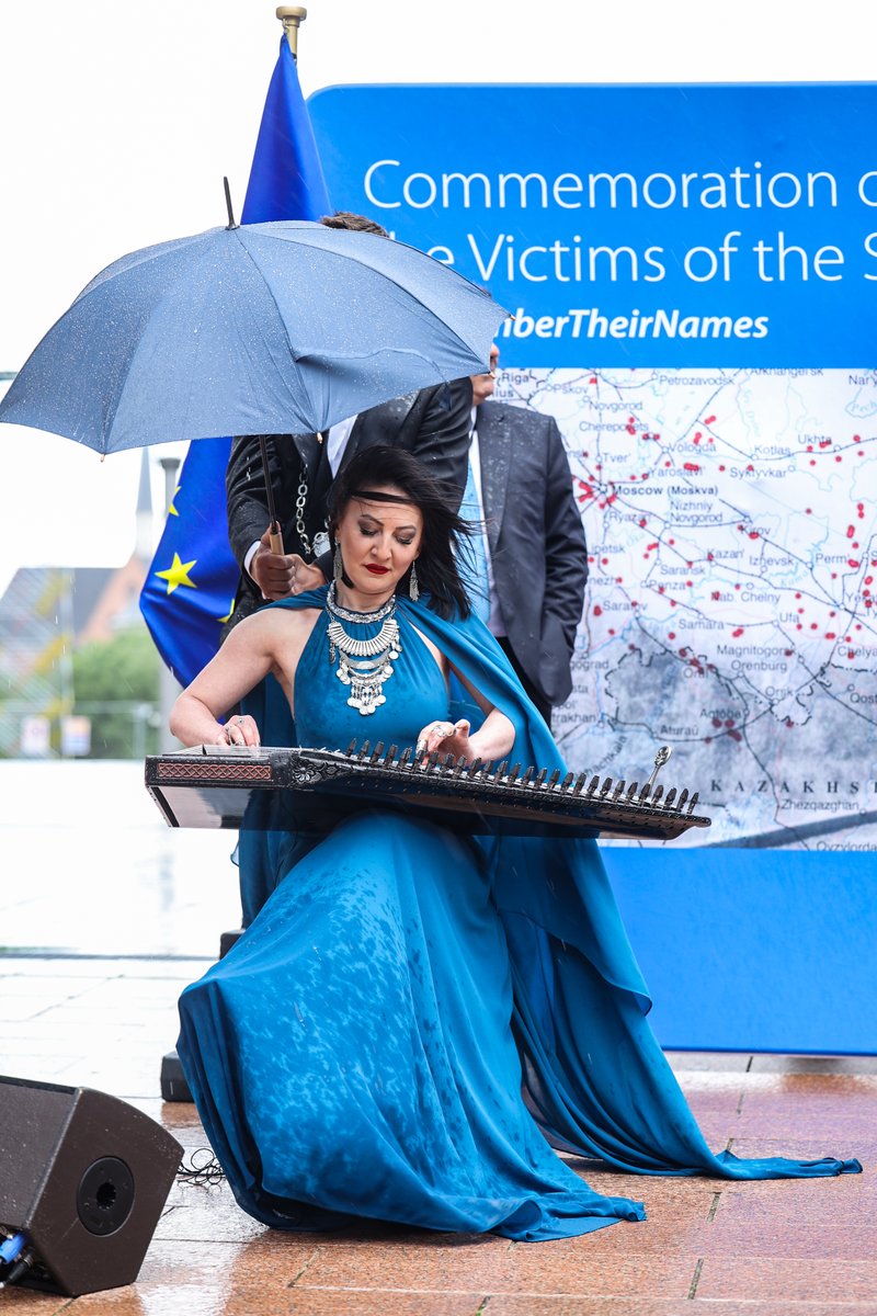 RJukneviciene's tweet photo. Today, @Europarl_EN commemorated victims of Soviet mass deportations.

Of the 6 million deported, we read only a fraction of their names.

Thank you @EP_President @RobertaMetsola for hosting this commemoration. Proud that @Europarl_EN continues this tradition. #RememberTheirNames https://t.co/SaX4e8Xi8I