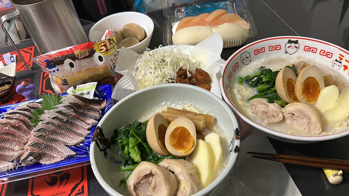KOROsCallenge's tweet photo. こんば🫡
本日の #コロ吉キッチン
山頭火ラーメンを冷やしに🤪
グルクンの刺身はお初🐟
ではおやすみなさい⭐
#X家庭料理部 
#料理好きな人と繋がりたい
#X晩酌部
#とにかく呑み隊
#おうち居酒屋
#おうちごはん https://t.co/BomoNNe47P