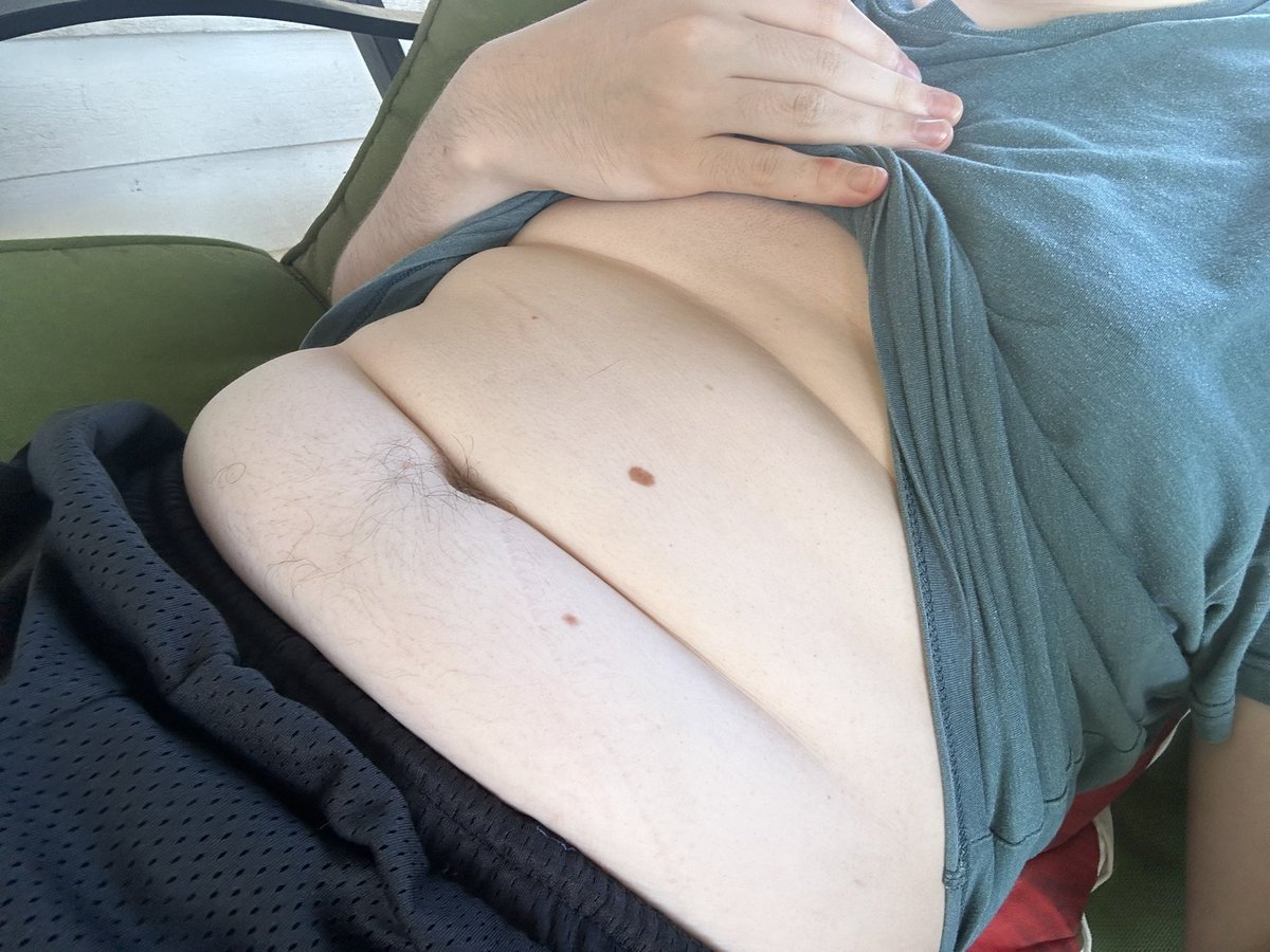 trashyprettyboy's tweet photo. tummy tuesday with a titty chaser https://t.co/lqEHe5fWP8