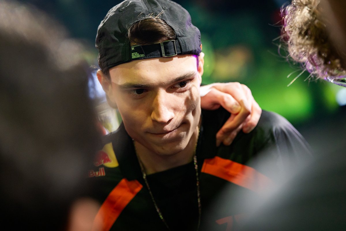 FNATIC's tweet photo. With our EWC and Masters London campaigns now concluded, today we say farewell to @CyvOph

A huge thank you for Clem for stepping into the team when we needed it most, giving it your very best and reminding the world what you're capable of!

Merci pour tout, mon ami 🧡 https://t.co/AC1hUAmvwA