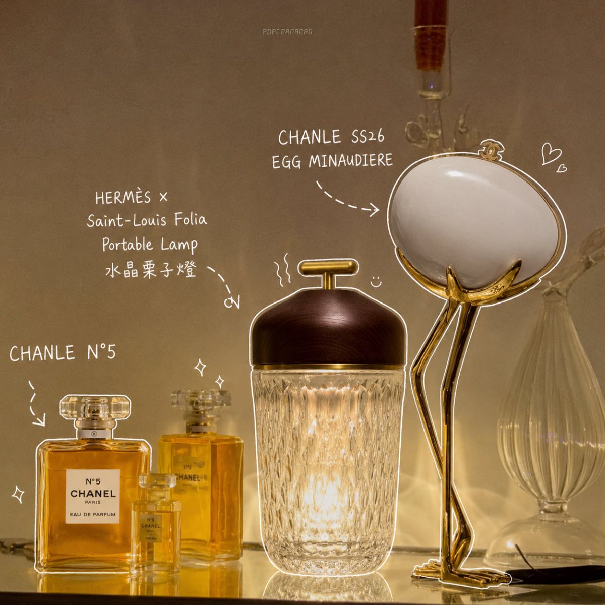 POPCORNBOBO323's tweet photo. 《What’s in RENJUN’s room? 》🏠🦊

🌰💡 HERMÈS × Saint-Louis
Folia Portable Lamp 

🥚 CHANEL SS26
Egg Minaudière

🖤 CHANEL N°5

🤍 DIOR
Lily Dior Lily-of-the-Valley Watering Can

🕯️ TRUDON
Cire Candle https://t.co/5zXbaoQafe