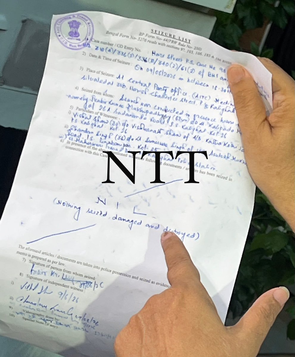 Swarnadeepa96's tweet photo. Do you know what has been seized by the CID?
The official siezer list says: "NIL".
Now my question is when @MamataOfficial is in Delhi for an urgent meeting, at what ground CID officials conduct an raid without even proper intimation? ISN'T IT AN INTENTIONAL HARRASMENT? https://t.co/MzSLABa77M
