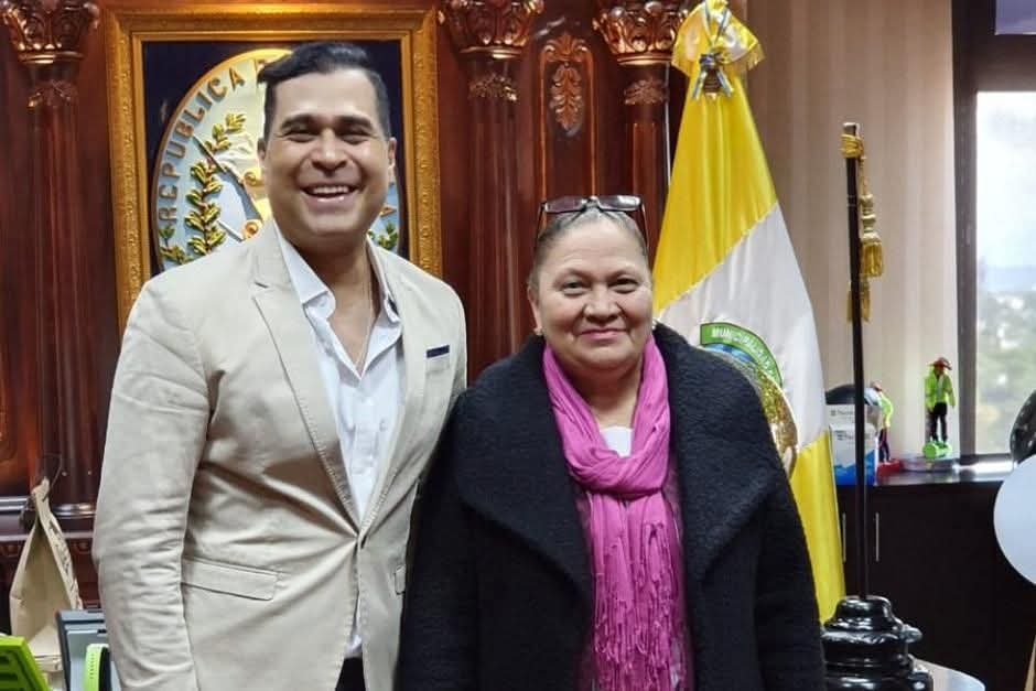 Arleny1581's tweet photo. Solo falto que dijera que Neto es Pueblo 😂 https://t.co/mevvSDkFn2