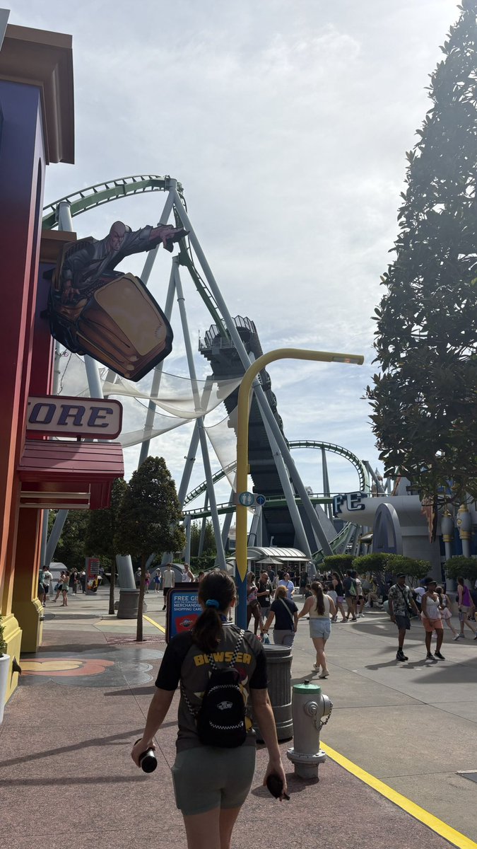 Rxtrq's tweet photo. @UniversalORL Ohhh realllly https://t.co/dlZrh0K6iC