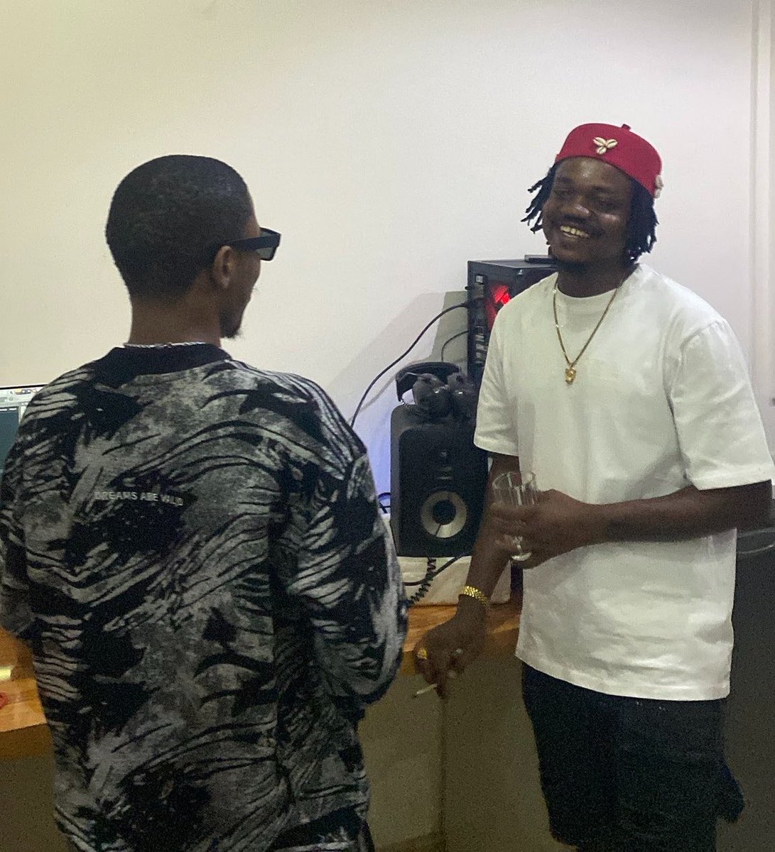 igbohiphopNG's tweet photo. @iamsubziro X Ebeatz 🎹 locked in the studio. new music coming.. https://t.co/T7vRLxcPnq