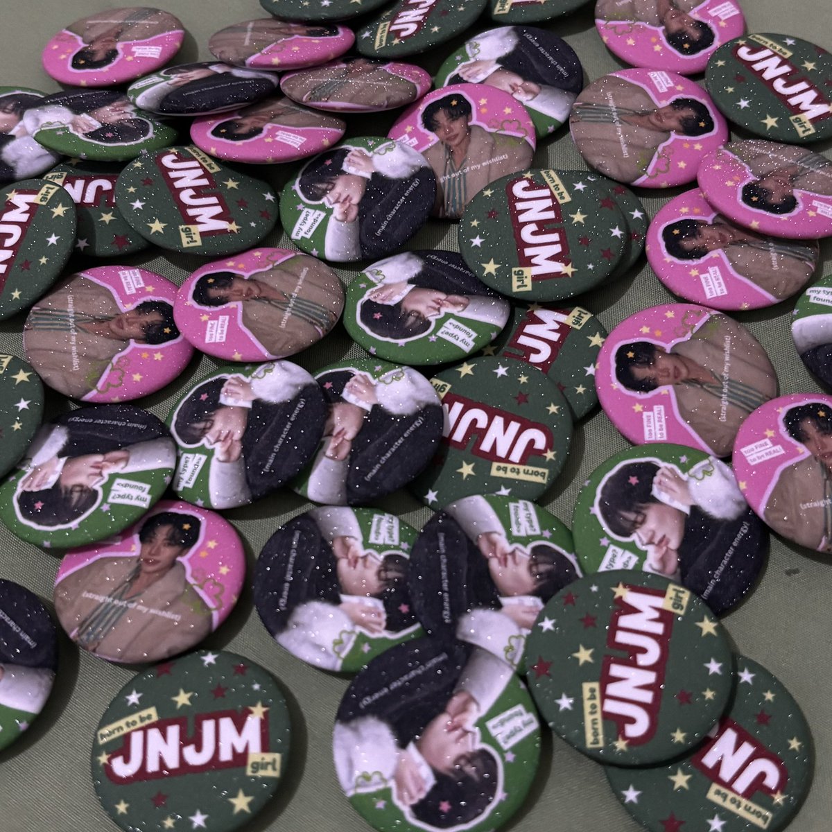 jjjxrubyjane's tweet photo. freebies JNJMkuuu udah jadiii wohooo! gasabar packing heheng🌟💗🧚🏻‍♀️ https://t.co/mWo5omVeVP