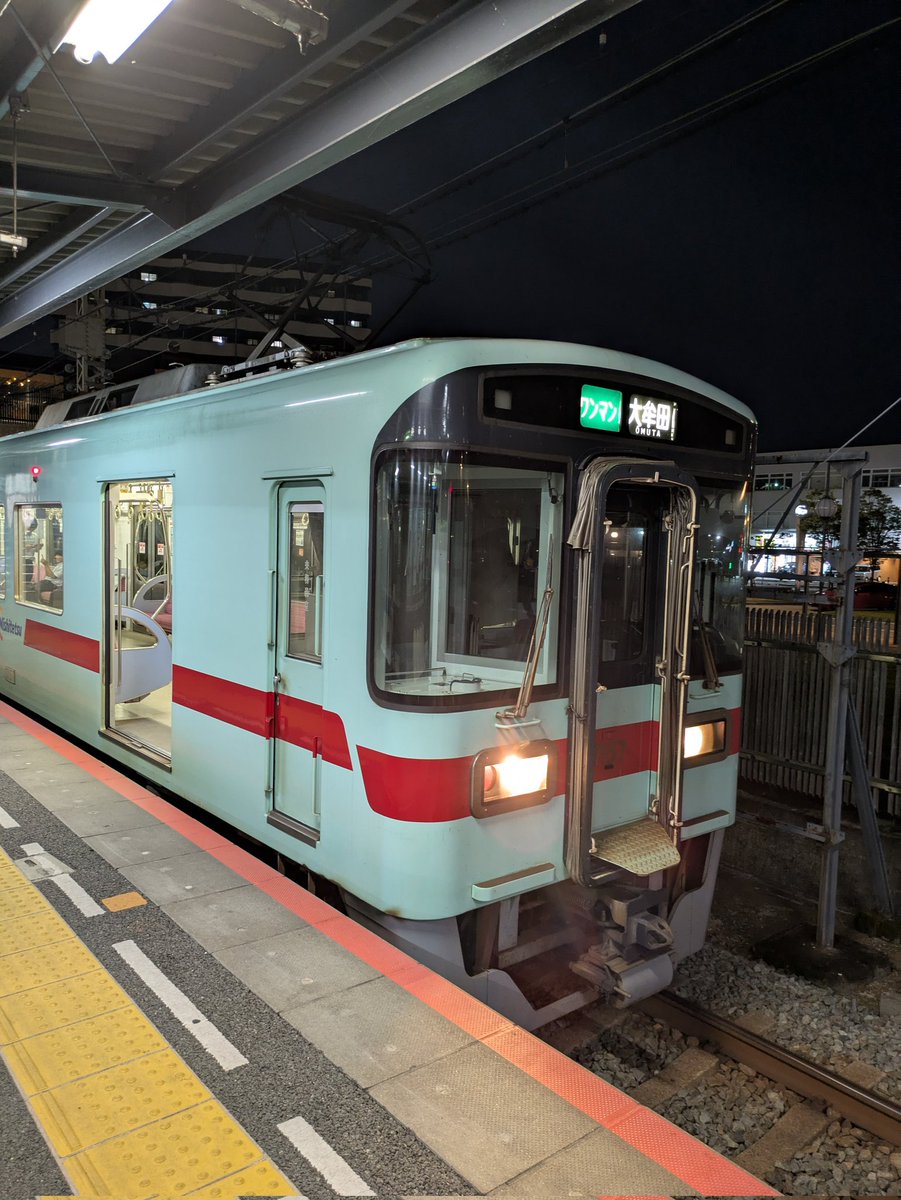 XPyFxLQsSP88747's tweet photo. 西鉄7050系7156、7157 貝塚線に転属します。貝塚線は7151〜7153 https://t.co/FmWcnOLGDR
