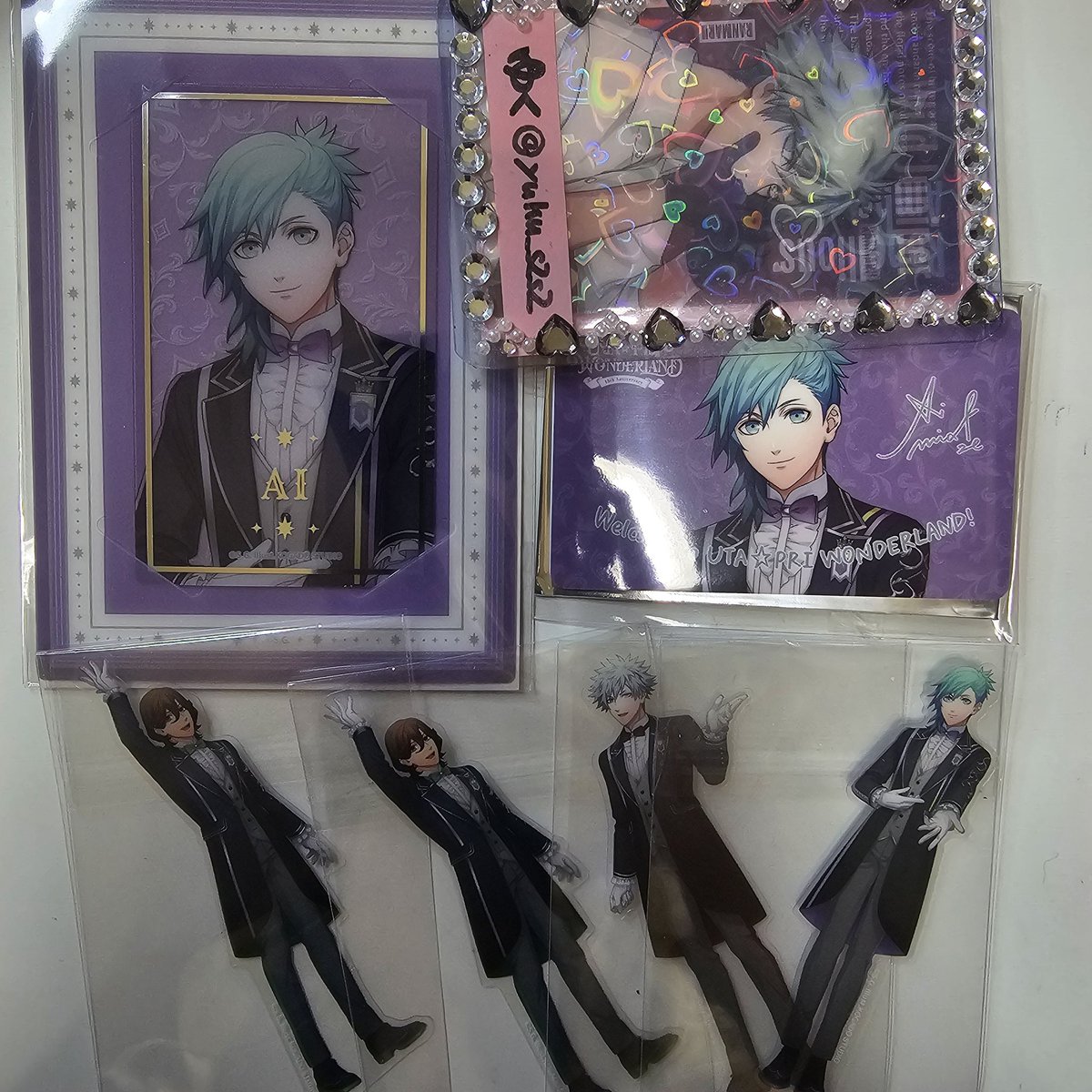 yuku_s2s2's tweet photo. 【交換買取譲渡】うたプリ タブナイ キャラバン 特典 カルライ　ワンダーランド

【譲】嶺二、蘭丸、藍
ビジュカ、ステッカー、カード

【求】なるべく纏めての全て定価

夜渋谷での手渡しなら🉑
検索からも気軽にお声がけください。 https://t.co/5zAB246dRo