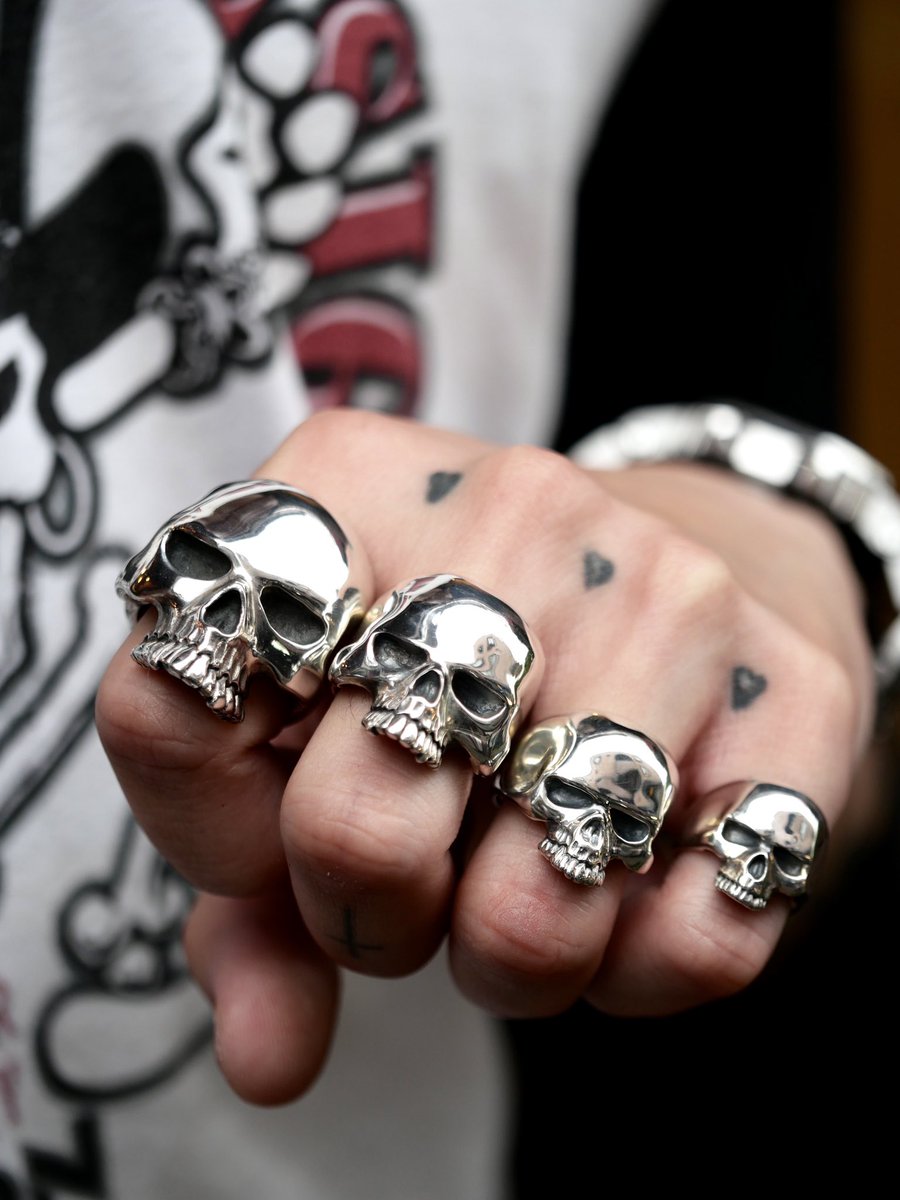 ロックの日 のクレイジーピッグは EVIL SKULL RING !! クレイジー
