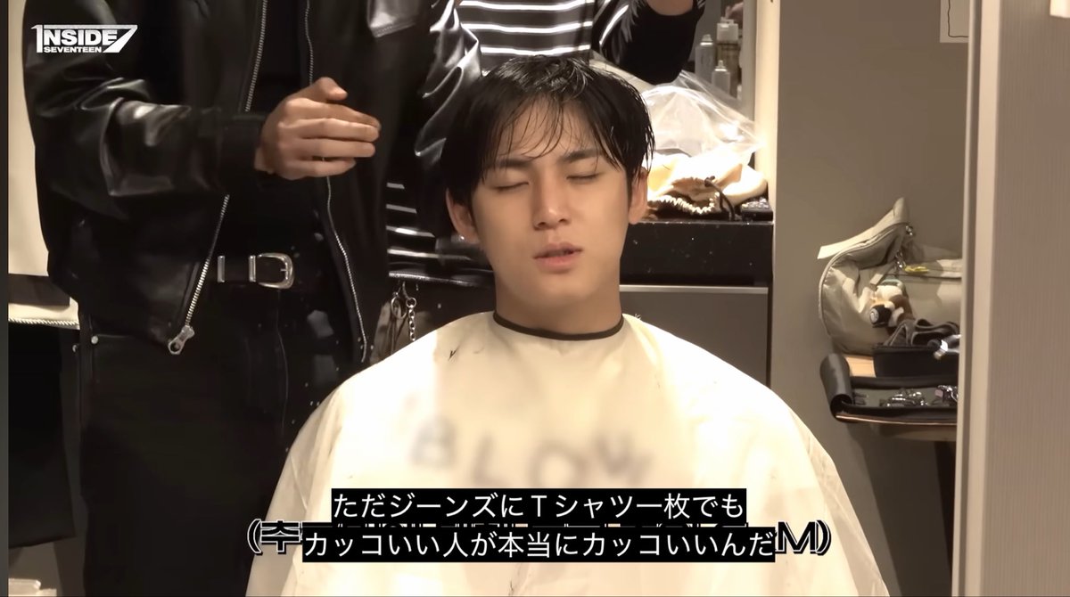 A44828644's tweet photo. ミンギュ「ジーンズにTシャツ1枚で格好良いのが俺の追求美（추구미）😌✨✨」
クプス「じゃあもうクロムも行かなくていいね」
ミンギュ「……チュクミ（쭈꾸미）が旬（철）だよチュクミの話🎶」
クプス「俺はチェスンチョル（철）」
これがラッパーのじゃれあい？ https://t.co/mPhbouyH0X