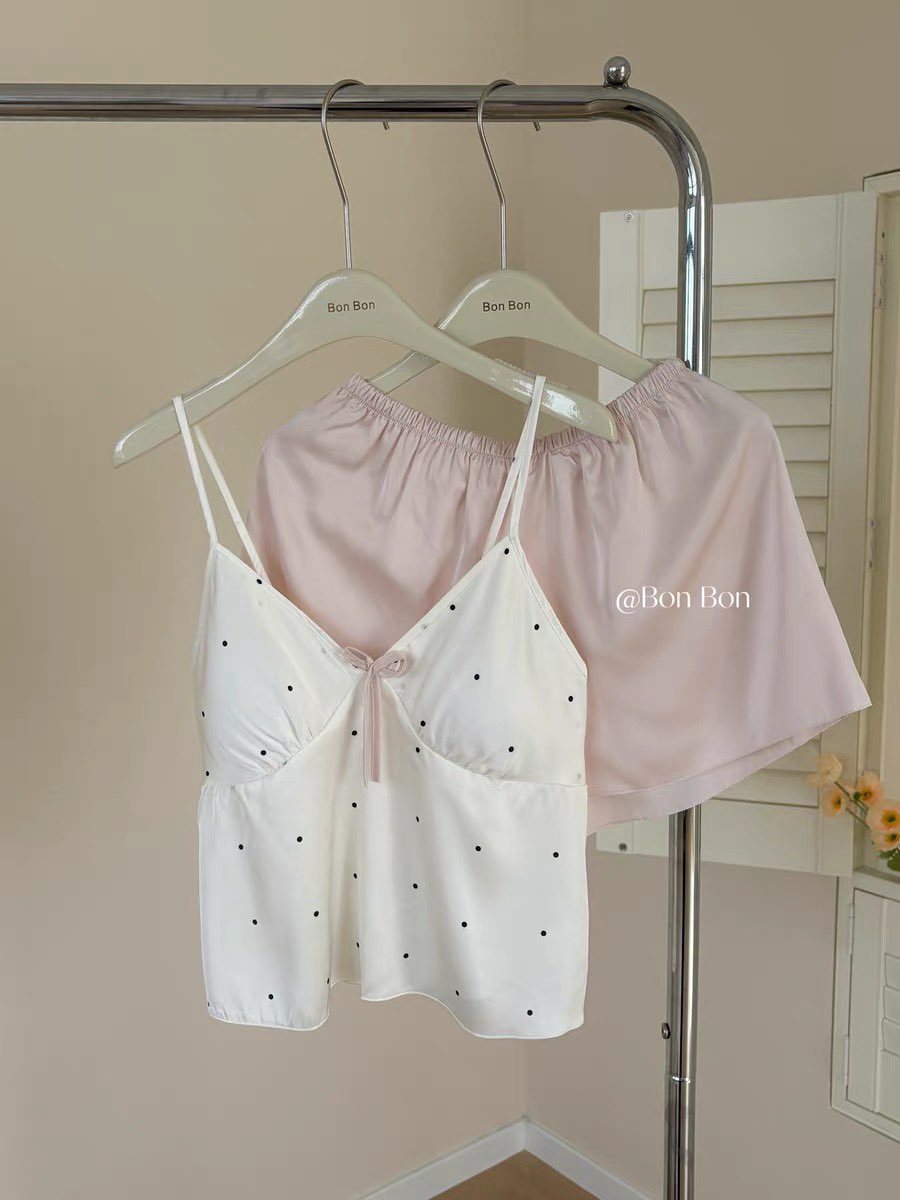 gurls_girl's tweet photo. BON BON — satin sleepwear ·˚ ₊˚ˑ  
จับเซตให้โคตรจะน่ารักกก มีลายไซส์เลยค่า https://t.co/ivQbVsTFma