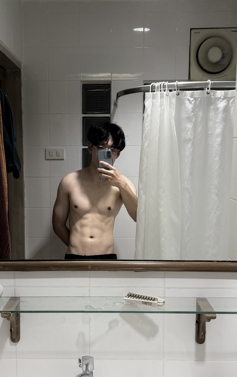 nongmhorr's tweet photo. งับบ https://t.co/8azdDBRvUn