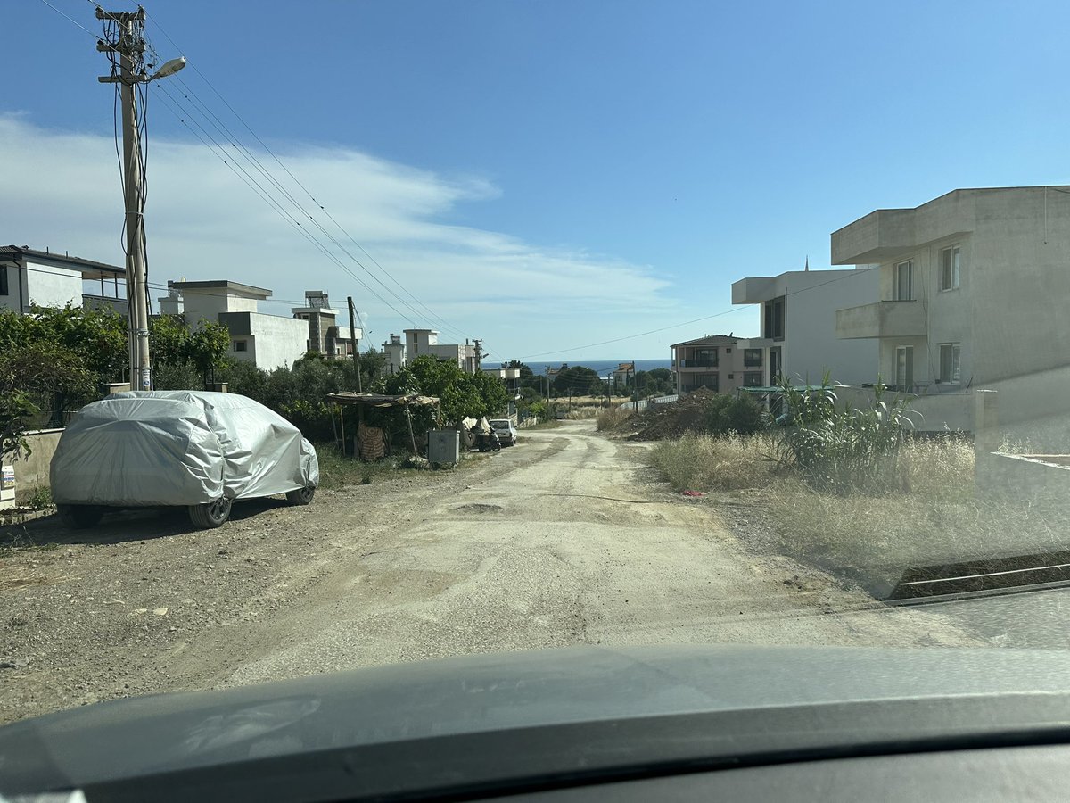 YellowRedArena's tweet photo. @ismaillyetiskin Ooo hayırlı uğurlu olsun. Bunun mutluluğuyla umarım Yukarı Akarca’yı da adam ederler artık. https://t.co/3lXv2sLpxM
