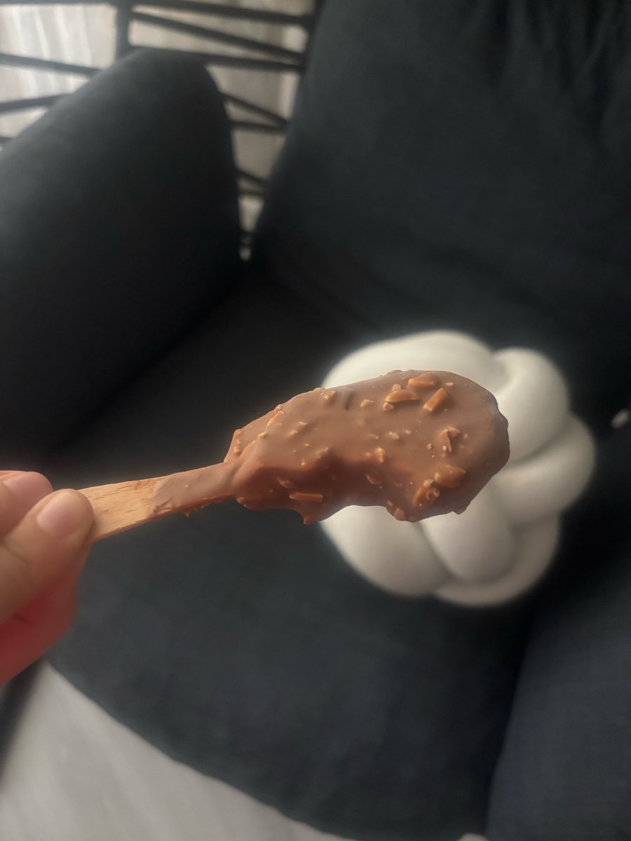 Edaydayy's tweet photo. @MagnumTurkiye @AlgidaTurkiye Mini olduğunu biliyordum da bunu beklemiyordum açıkçası 😢 https://t.co/srd8GBCg2P