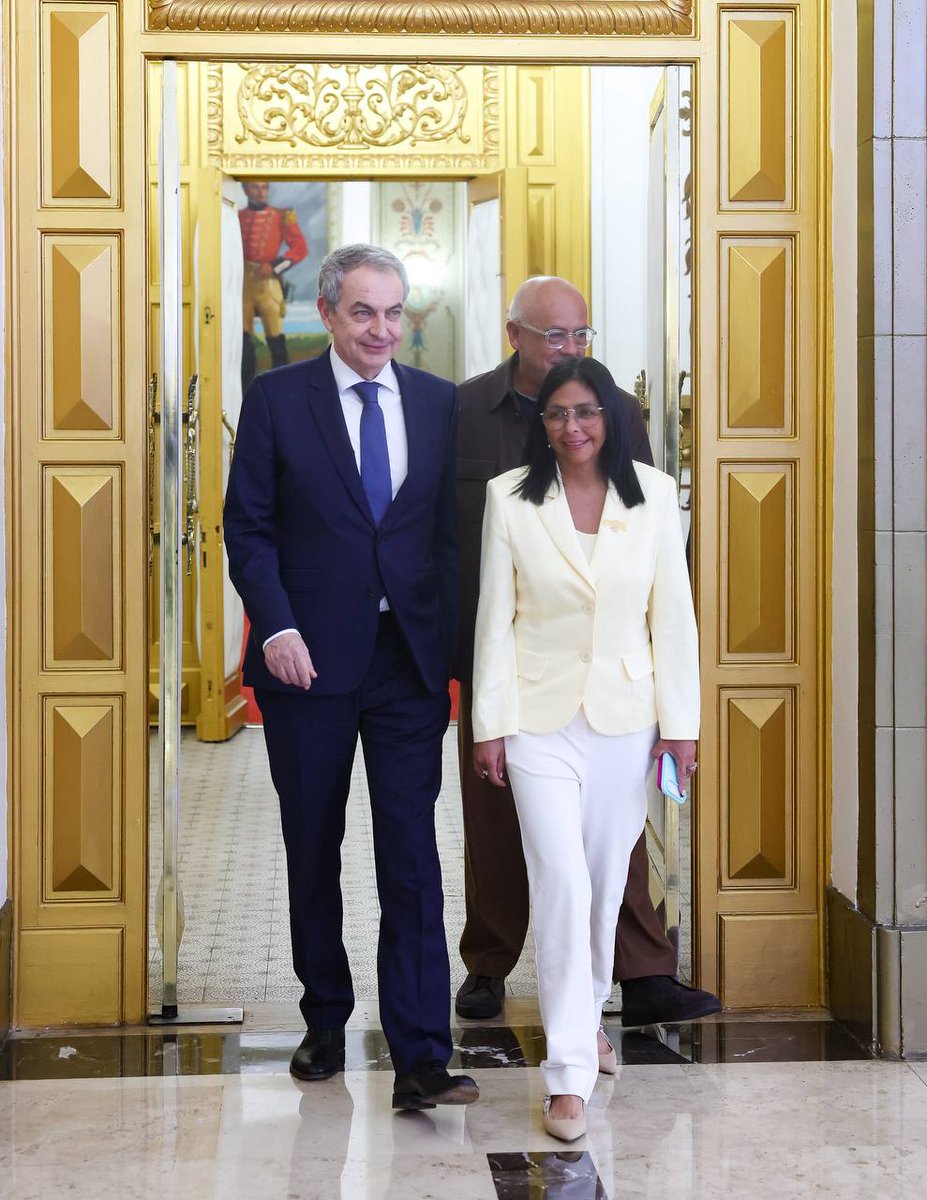 la_katuar's tweet photo. Cinco empresas chavistas vinculadas a Delcy ingresaban dinero en una de las sociedades que pagó al 'Grupo Zapatero' 

Detalles: https://t.co/7QPySG4zlw https://t.co/CuZO0ER9xO