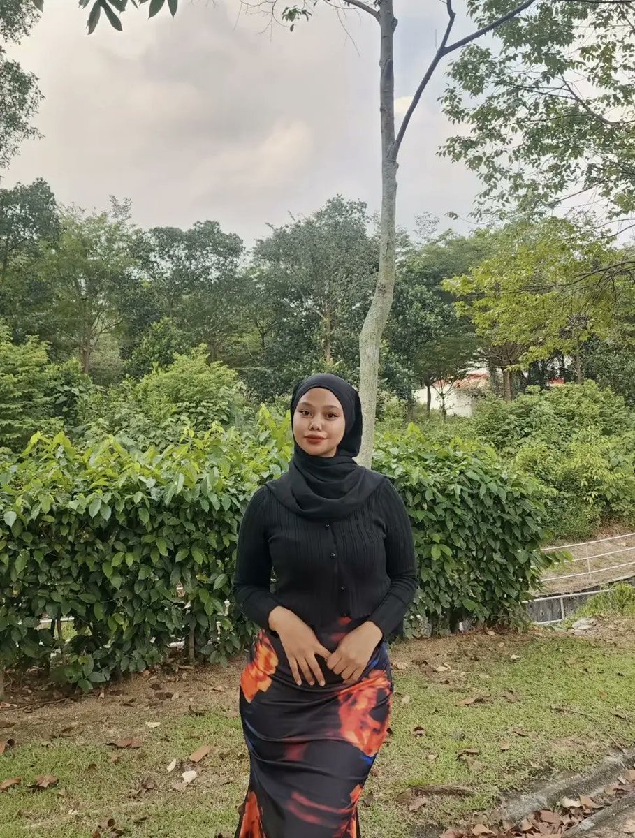 Katsem277222's tweet photo. Takyah nak acah ii tak pilih rupa laaa kau tngok blue pun memilih 🤪

#reels #viralfyp #fypシ゚ https://t.co/AJutboAX61