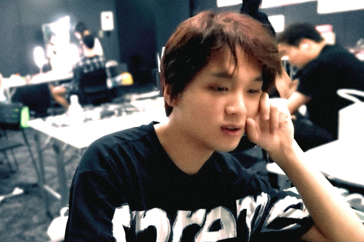 haechanprints's tweet photo. https://t.co/ZrVUKQ9jb4