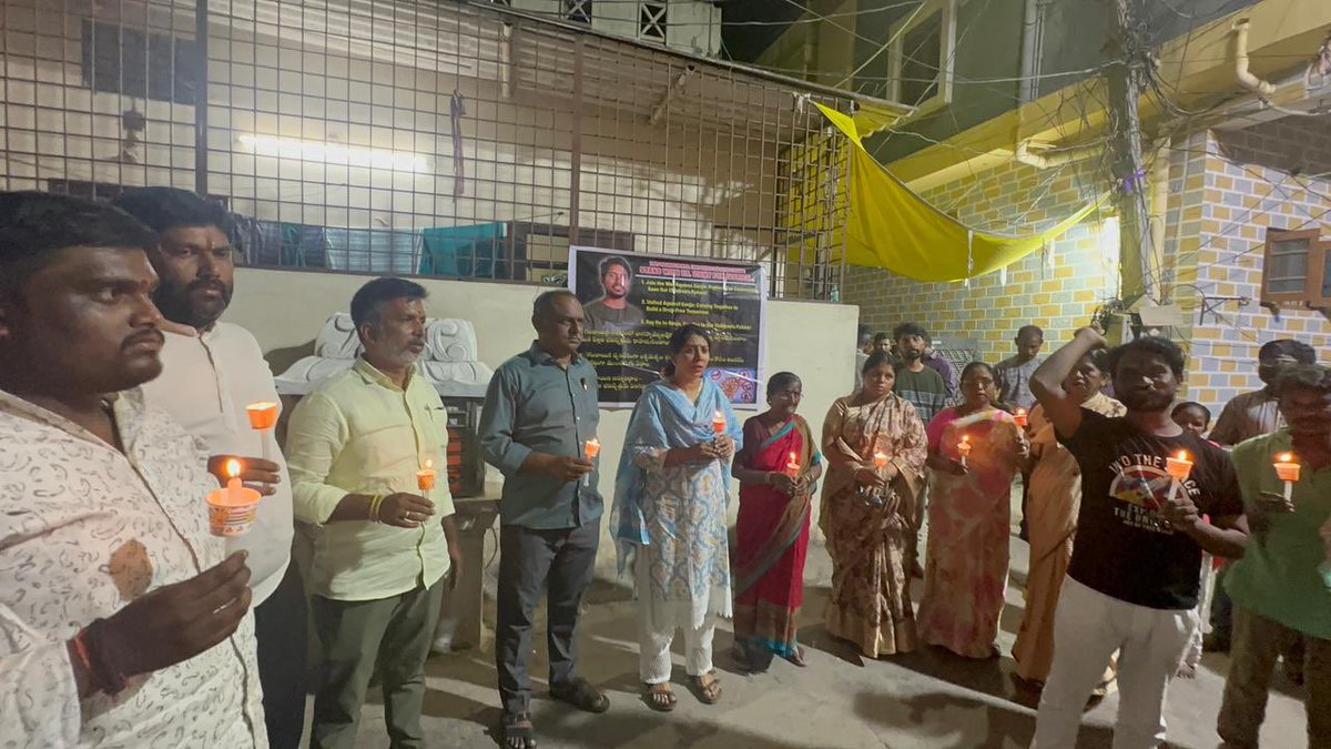 KonthamDeepika's tweet photo. Say No to Drugs, 
paid our condolences and took part in Candle rally along with bereaved family in Sanjeev Nagar. https://t.co/OKatWwMHZn