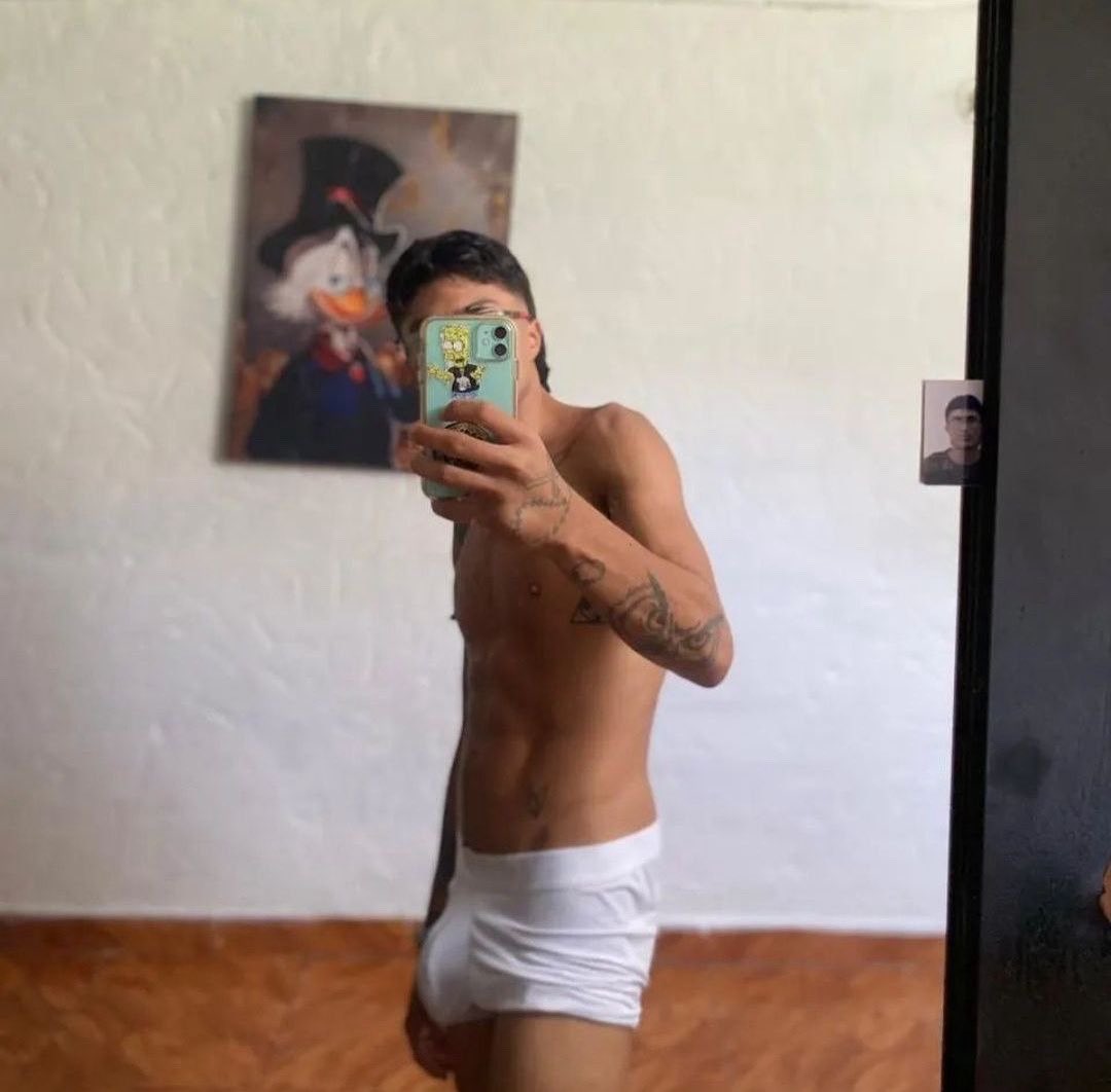 CoreyDejaun's tweet photo. Llegando del gym 💪 🙈

https://t.co/yxGYBdJg5N https://t.co/4ueAdwspo7