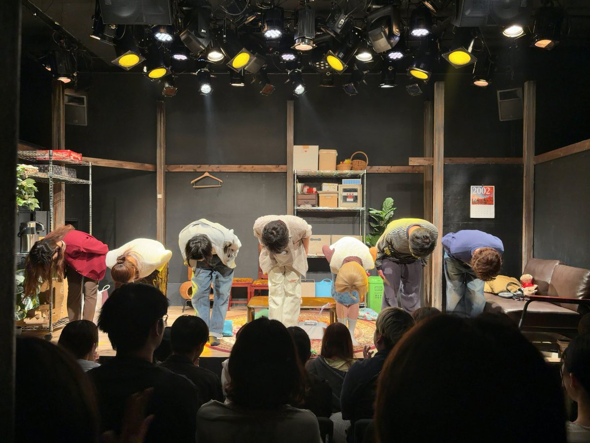 dance__udon's tweet photo. 演劇集団円プラスワン公演
「中二階な人々」終演しました。

足を運ん���くださった皆様、
応援してくださった皆様、
支えてくださった皆様、
本当に本当にありがとうございました。

夢のような時間でした。 https://t.co/k4tmhzHdrS