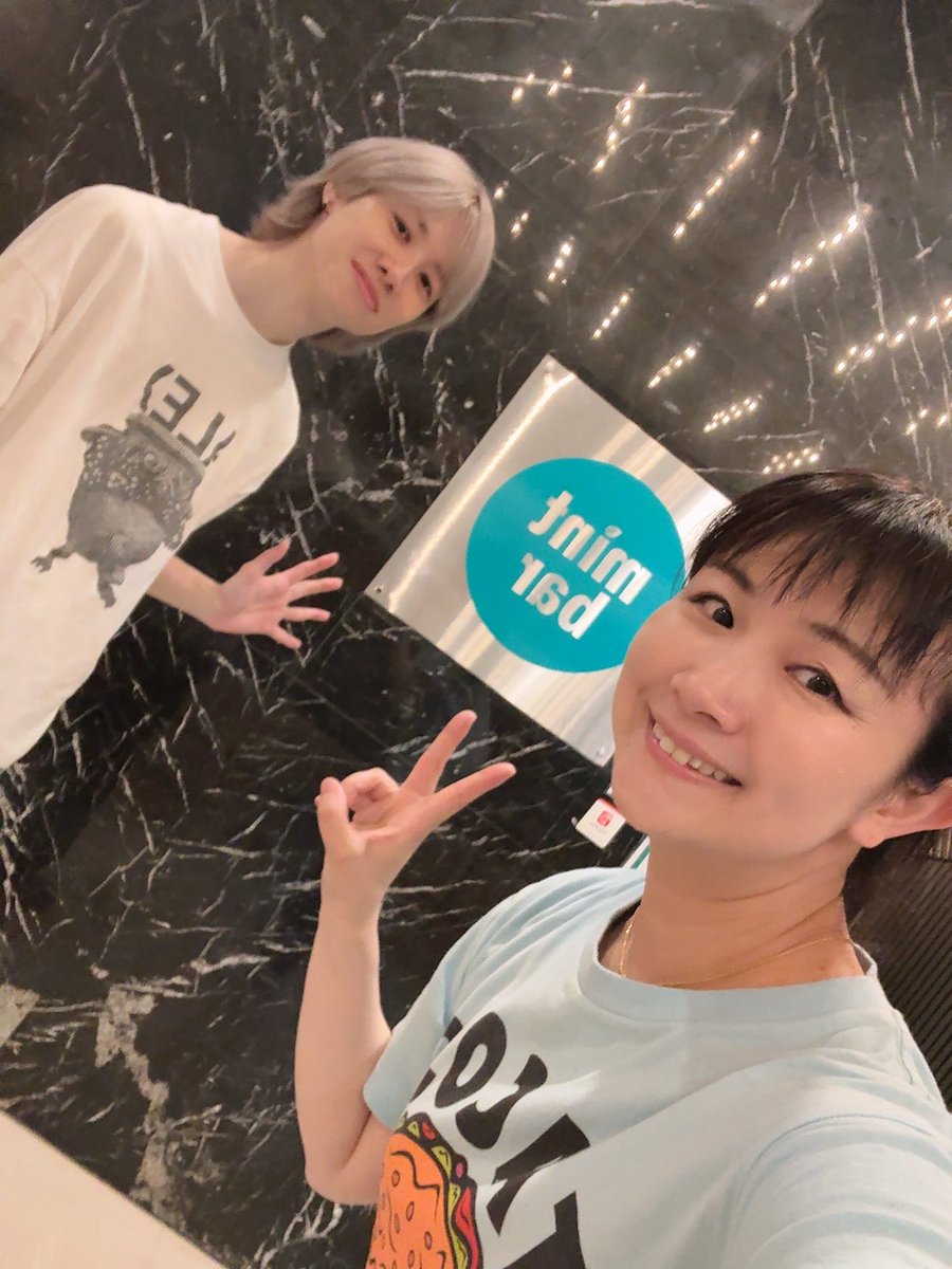 JamstownMagic's tweet photo. 今日はYokohama mint hall
久しぶりに「Red Sheep」から始まり
6月に毎年思い出す「深緑の一滴」
アンコールまでありがとうございました！

あと何回出演させて頂けるのかと考えただけで寂しいですが
大切に過ごしたいと思います！
誰かひとりにでも届く音を届けられてたらいいな

また会えるように♪ https://t.co/UenIzbHIu2