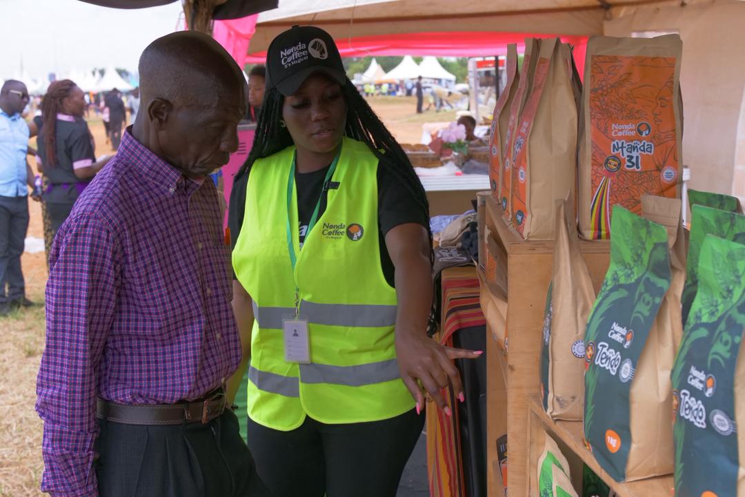 nondacoffee's tweet photo. He asked about the difference between the orange bag and the green one.

2 minutes later, He was holding both. Ntanda 31 - bold and Tendo - smooth.

Some decisions don't need to be made. Take both.

#NondaCoffee #Ntanda31 #Tendo #POWESA2026 https://t.co/WKkJc26PWi