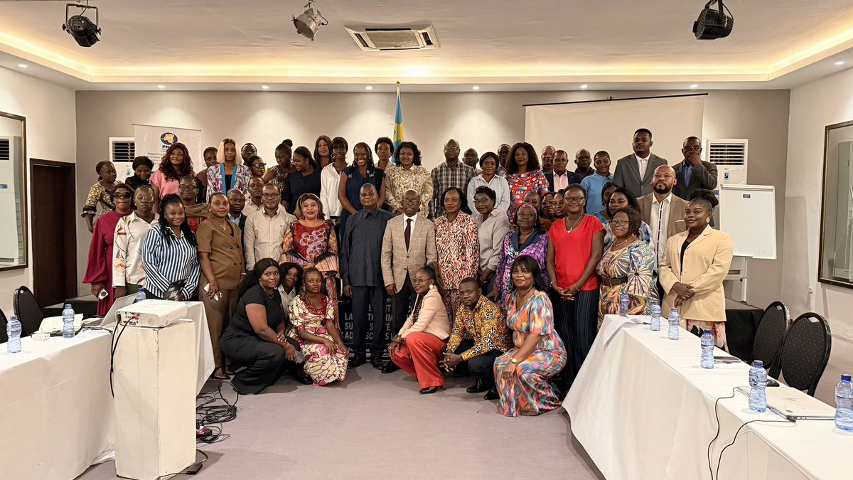 MMukendi80826's tweet photo. @ailesducoeur1  a pris part au lancement officiel de la première plateforme numérique dédiée à la santé et au bien-être des adolescents et des jeunes en RDC, initiée par le Ministère de la Santé Publique à travers le Programme National de la Santé des Adolescents (PNSA)
#Elenge https://t.co/KFTuqeA0ja