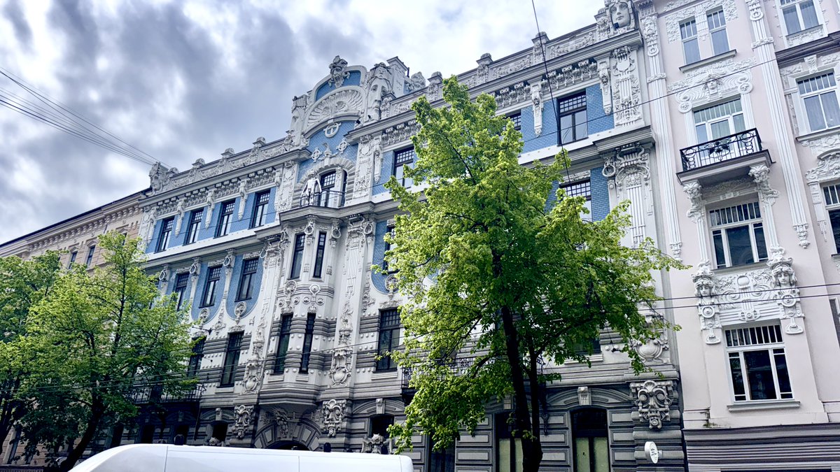 demoncharline's tweet photo. Architecture - Visit Riga – Capitale de l’Art nouveau "Jugendstil"

Riga abrite l’un des plus importants ensembles d’architecture Art nouveau au monde. Quelques influences Art déco apparaissent également dans les constructions plus tardives.

📸 Album ➥ https://t.co/5jY4vtQ2yc https://t.co/N7Kop3G6gW