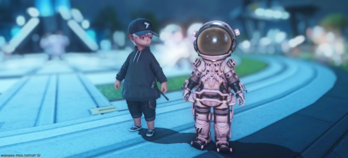 FF14ginji's tweet photo. なにがとはいわない、けどおもしろい
横で一生懸命頑張って何か作ってるのみて
爆笑してました
ララがこれ着てるのもうなんか面白い
笑ってたら笑いすぎって肩ぺしってされました

僕が当たったやつを差し上げたんですけど https://t.co/6iVczdmWWK