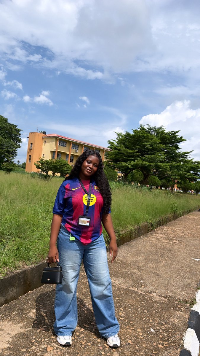 nobdylikesaisha's tweet photo. FYB day 2 ⚽️ https://t.co/lQbC5HolCv
