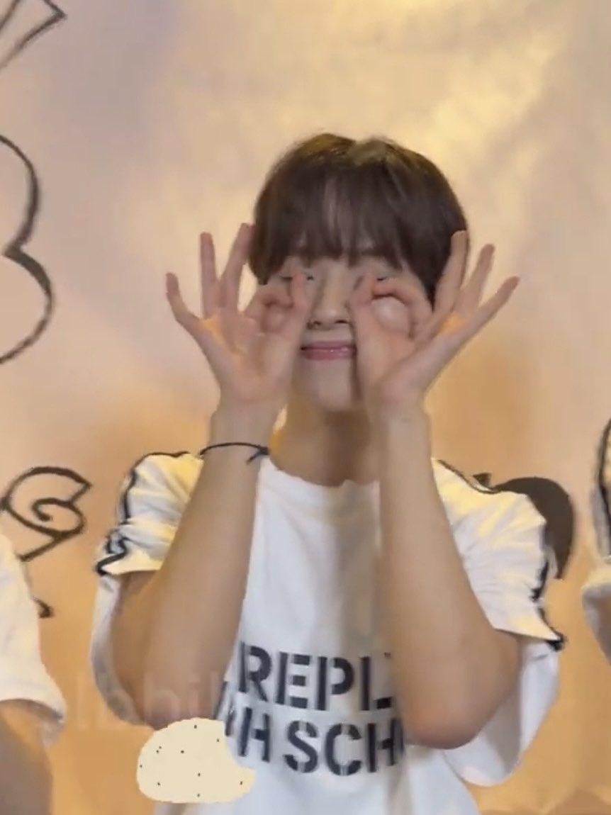2oesoo's tweet photo. 모찌-? (๑•‌ ₃ •‌๑) https://t.co/4UylcLk5g4