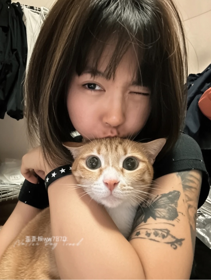 ww78700's tweet photo. 誰的肉棒讓我舔一下😛 https://t.co/h4BG7i4iEb