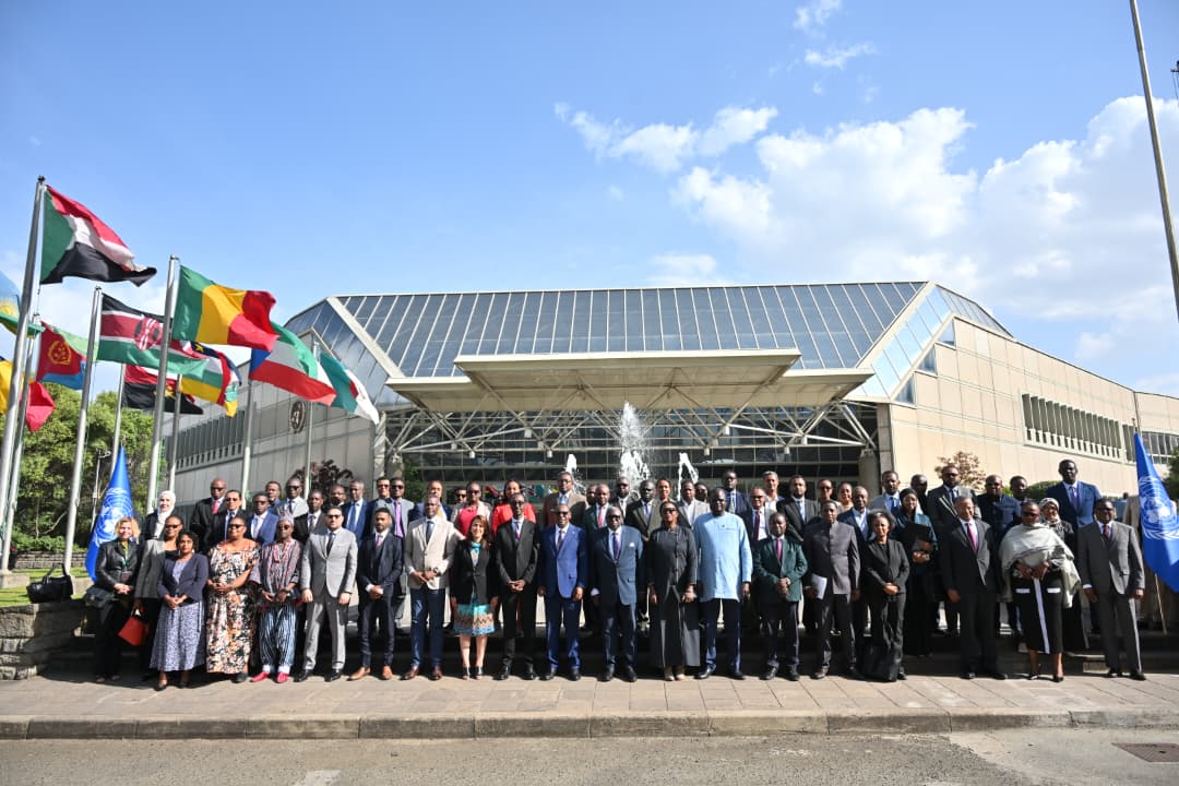ECA_OFFICIAL's tweet photo. On COP32, ES @ClaverGatete was clear: Ethiopia is moving fast and the entire continent must rally behind it. ECA is already working with the Presidency on climate finance, trade, food systems and critical minerals, among others because this COP must deliver for Africa. https://t.co/2loAXXDWdp