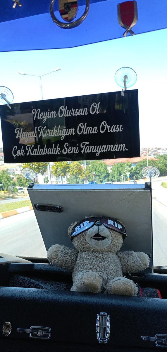 _seneemm_'s tweet photo. Abi sabah sabah beni ağır overthinke soktuğun için sana da teşekkür ederim https://t.co/o33UagO4ke