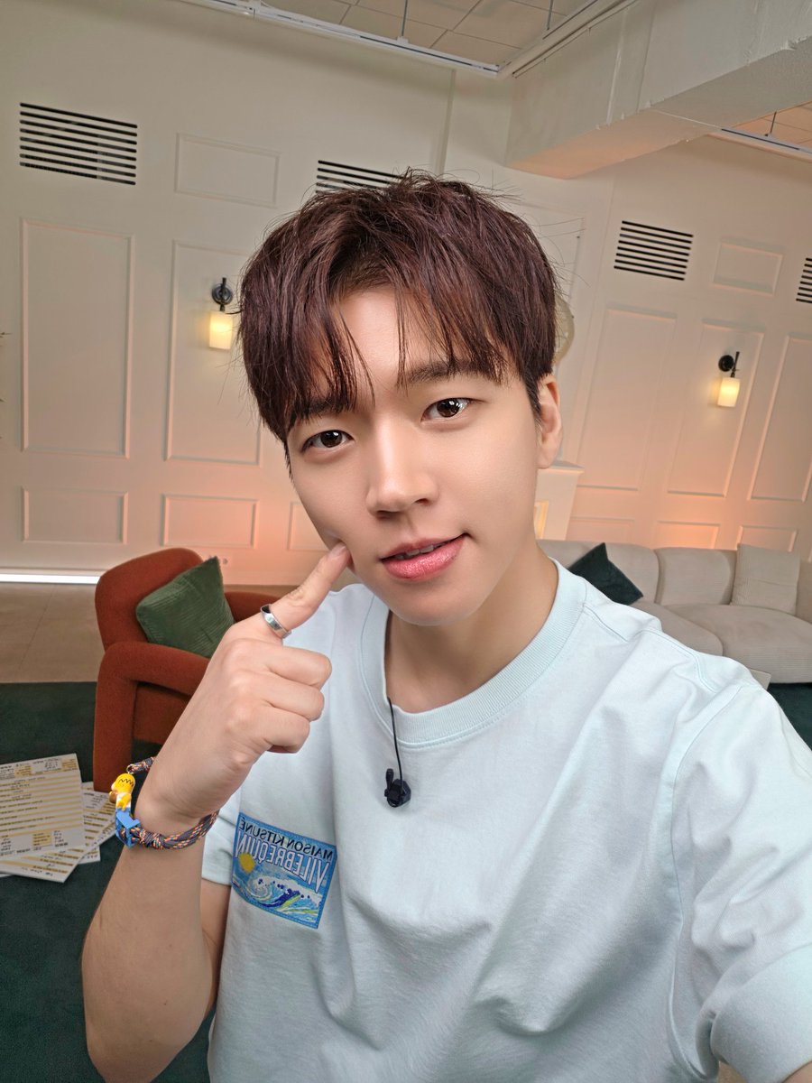 NWH_officialtwt's tweet photo. [📸]

2026.06.09
@ 인피니트 데뷔 16주년 기념 라이브

여전히 사랑이 넘쳐서.. 인스피릿의 
변함없는 사랑에 깜짝 놀랬네~( ˶°ㅁ°)!!

16주년 라이브를 가득 채운 따듯한 마음 덕분에
인피니트도, 인스피릿도 행복했던 시간✨
앞으로의 시간도 지금처럼 함께해요♾️💛

#인피니트 #INFINITE
#남우현 #NAMWOOHYUN
#INFINITE_16th_Anniversary