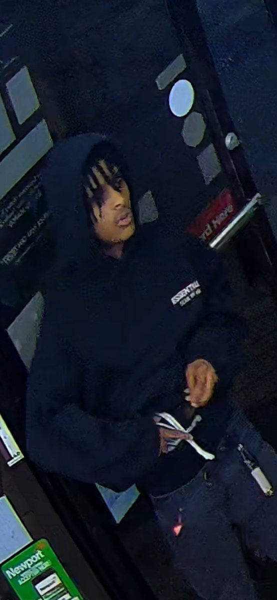 MNPDNashville's tweet photo. BREAKING: This person is wanted for shooting a 34-year-old clerk at the Mapco store at 3900 Lebanon Pike at 9:35 p.m. Monday. It occurred during an altercation between the two. Know this individual or where he is? Please 📞615-742-7463. Reward. https://t.co/o6ZNlno96d