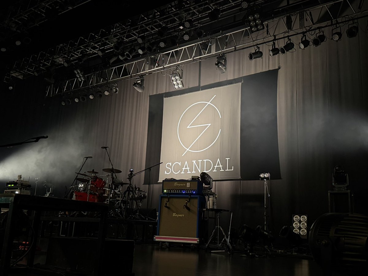 AYK_0120's tweet photo. ECHOツアー初日楽しかった～٩(ˊᗜˋ*)و
ライブできいて、よりECHOのアルバム曲好きになった☺️
明日も楽しみ☻ https://t.co/TXC5CtEItA