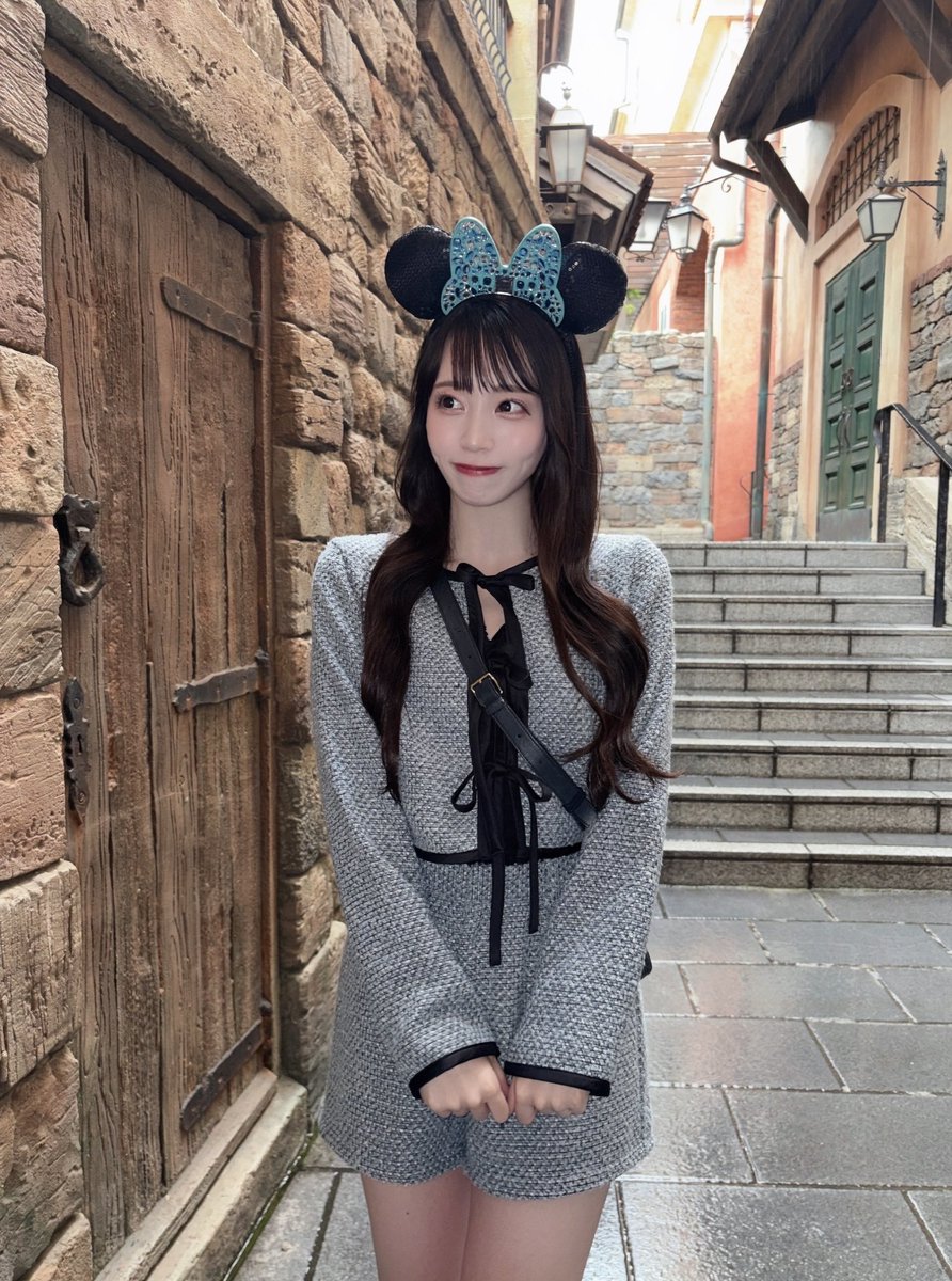 usami_yukino's tweet photo. 💙🖤 https://t.co/KOk9i4QgI1
